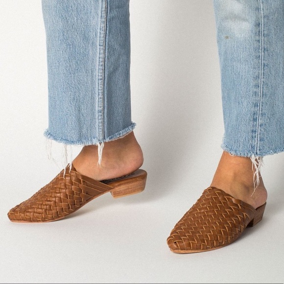 st agni paris woven mule